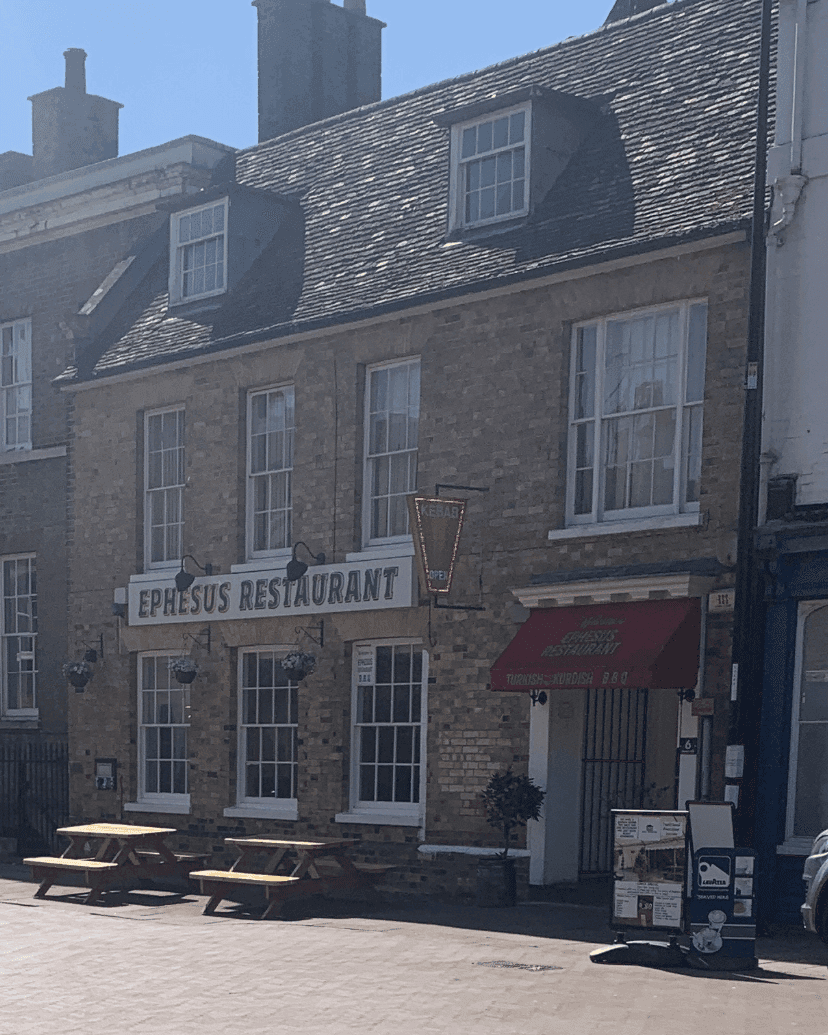 Top Spots for Dinner in Huntingdon with Accessibility