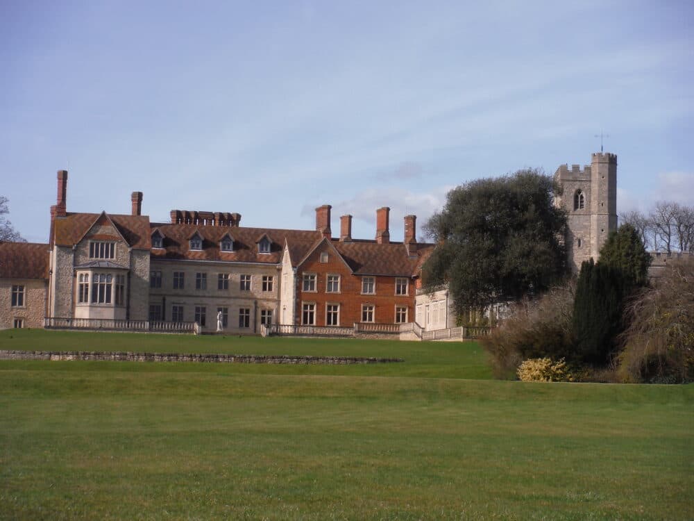 Additional support and activities in Haddenham for aging adults