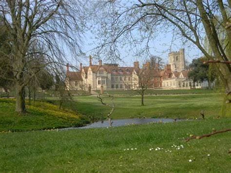 What Home Care Services are available in Haddenham