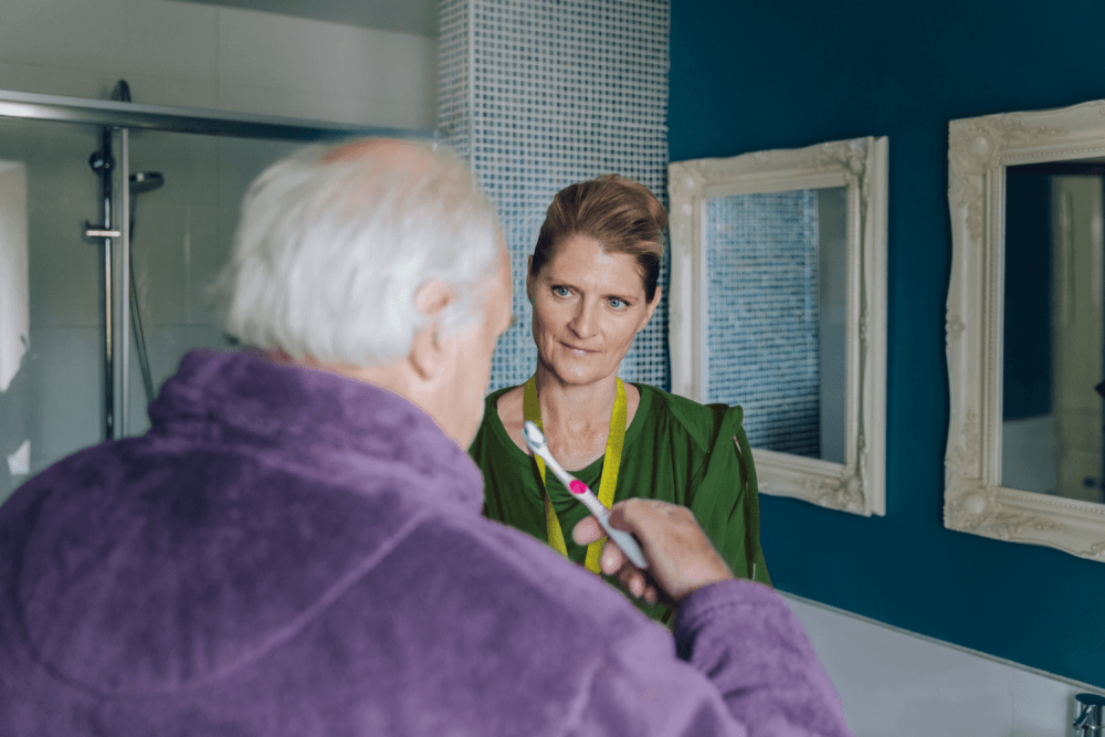 alt="compassionate home care services for elderly in South Lakes by Home Instead"