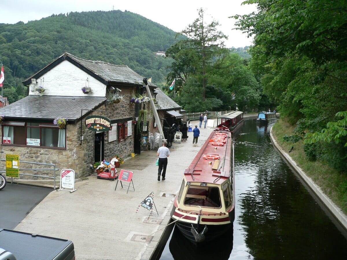 Ten Delightful Spots for Tea in Denbighshire