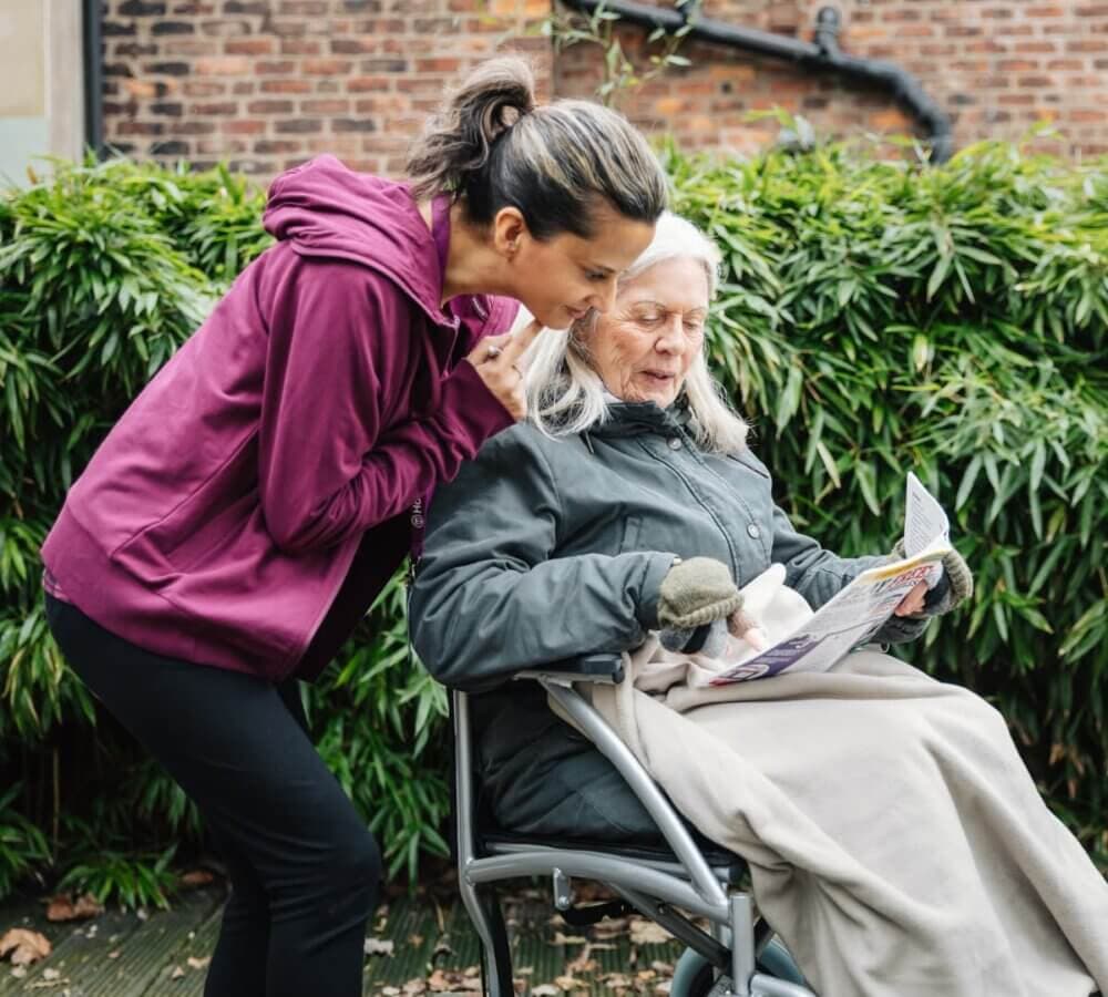 Dementia care at home and in the community