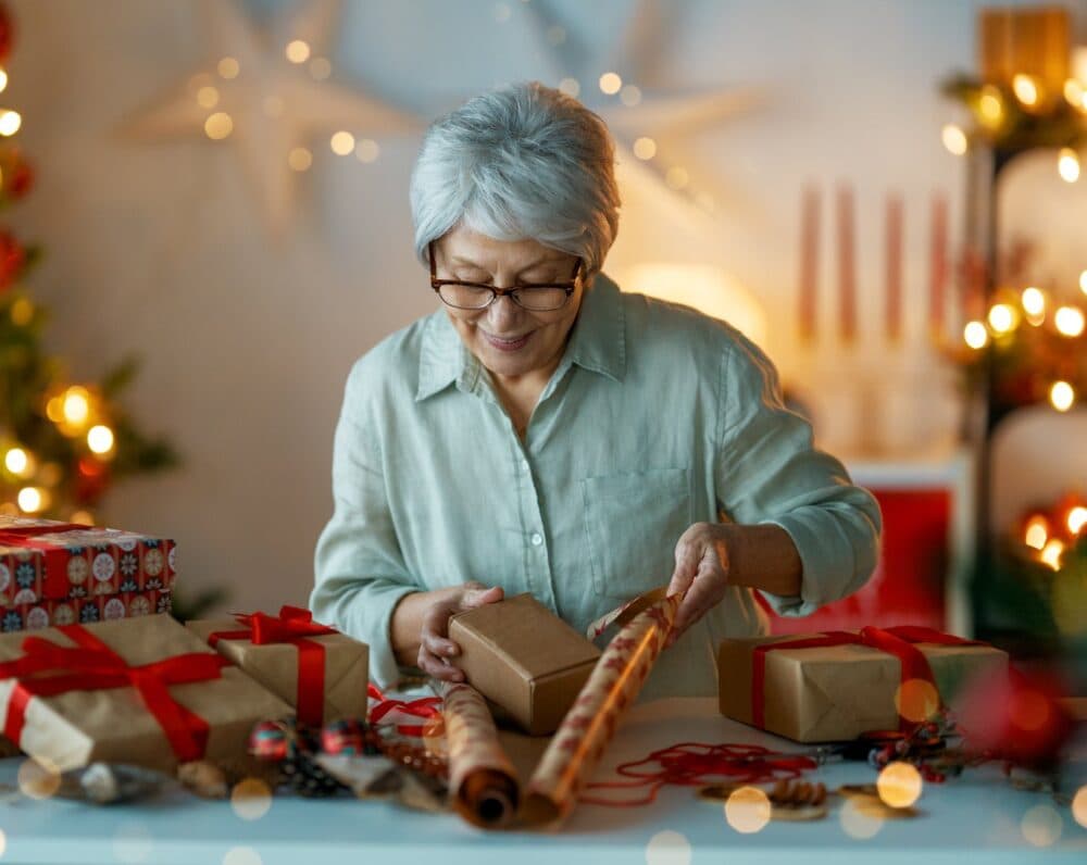 Festive Activities and Crafts for Seniors in the New Forest