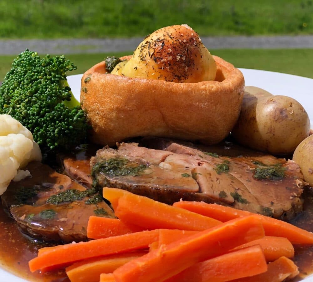 Sunday roast with vegetables