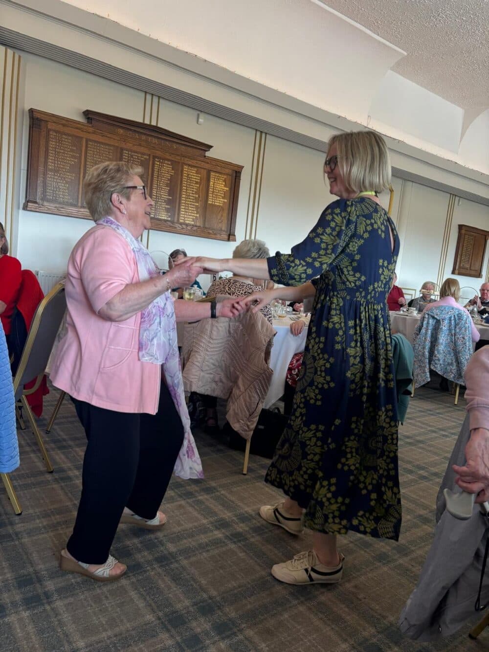 Pat and Jo dancing 2