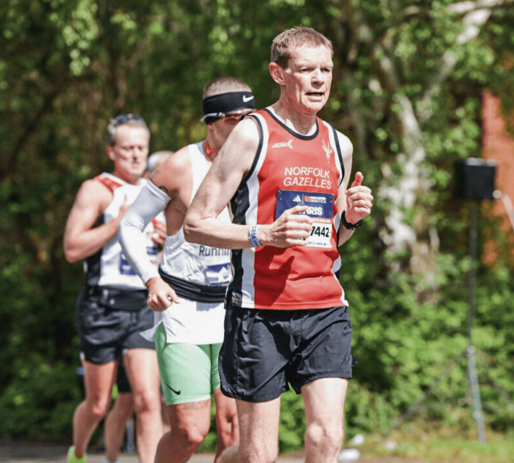 Image of Chris Carter running