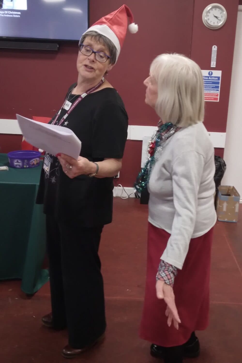 Annie and Dorothy singing