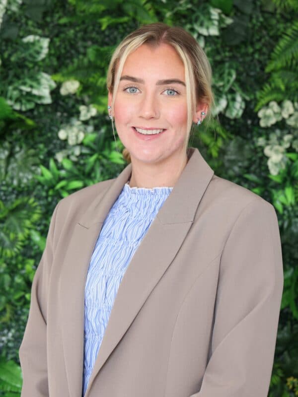 Niamh Davies