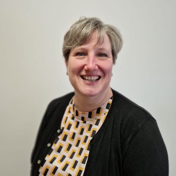 Louise Snell