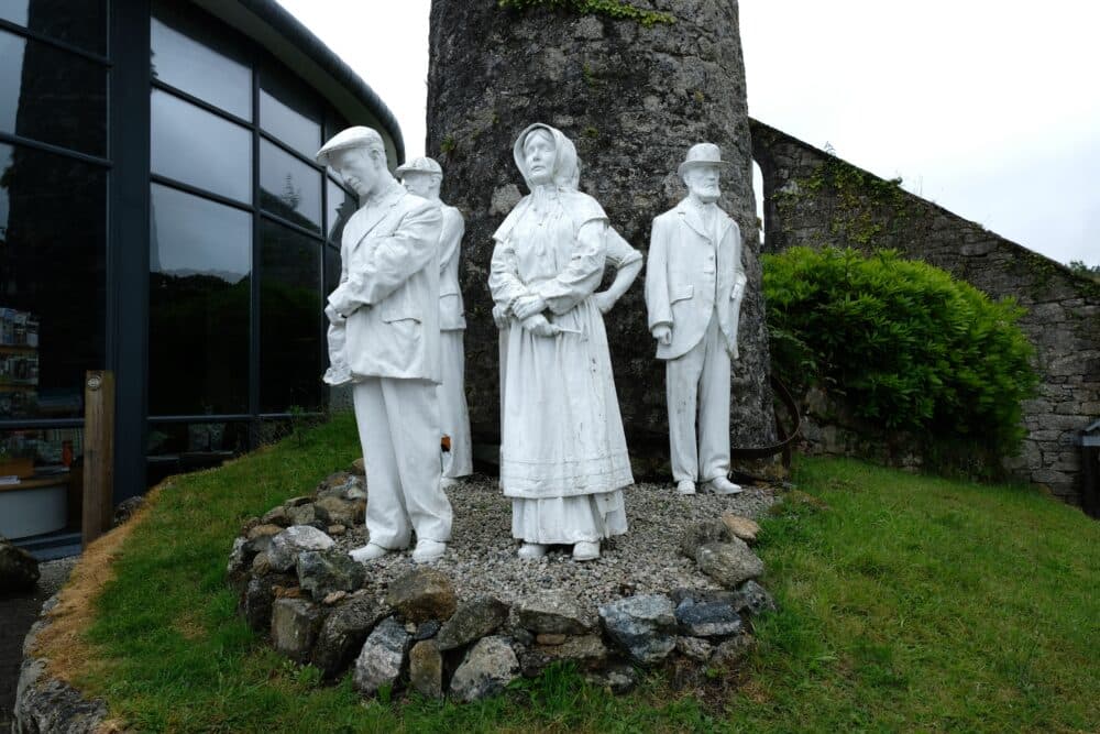 Wheal Martyn Clay museum Statues