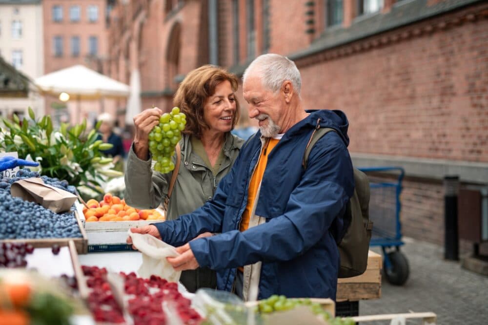 Seasonal and Local Ingredients: Using Seasonal Produce for Fresh and Healthy Meals in Lanark