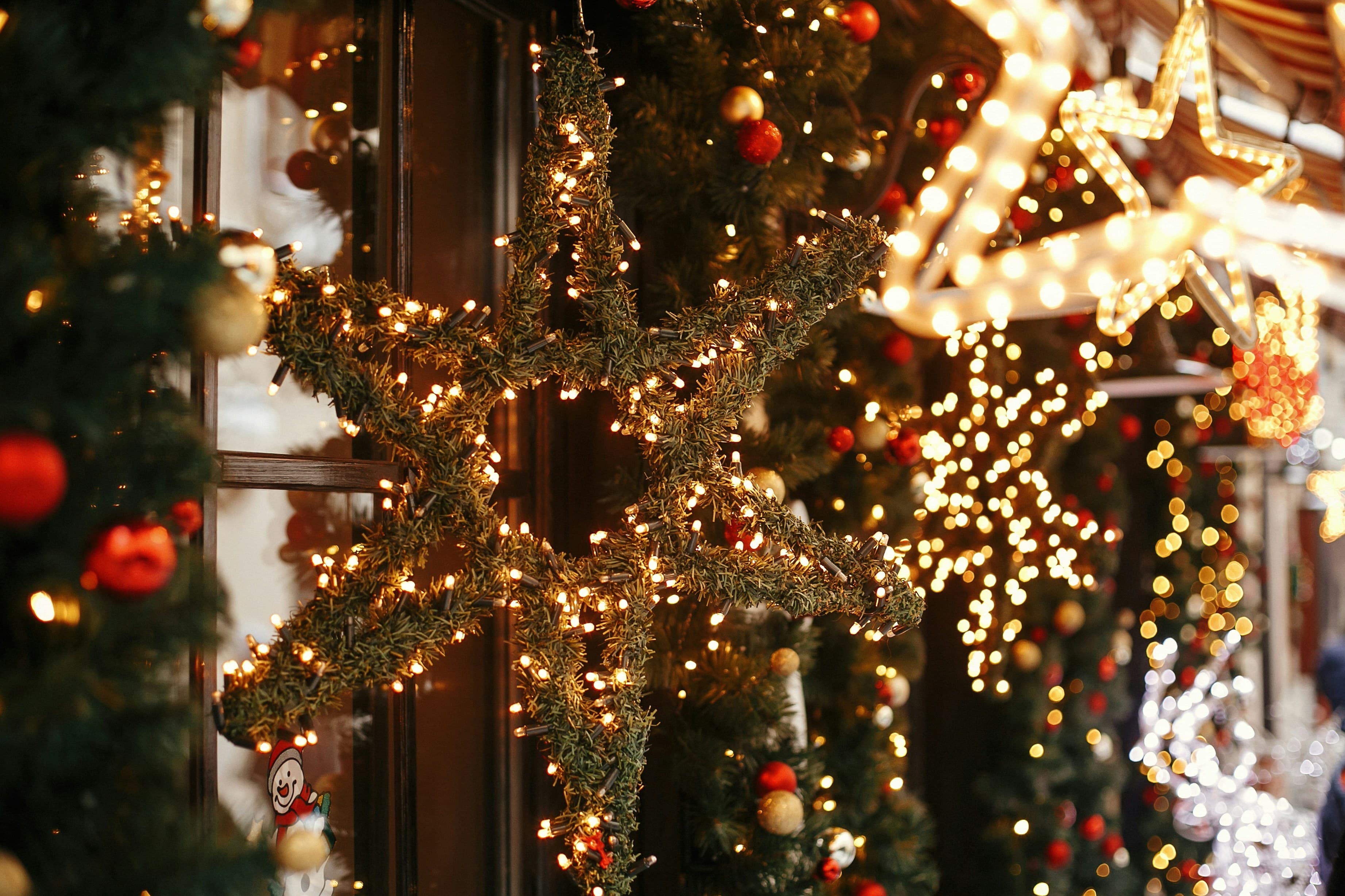 Festive Activities for Seniors in Hereford, Ledbury, and Ross-on-Wye