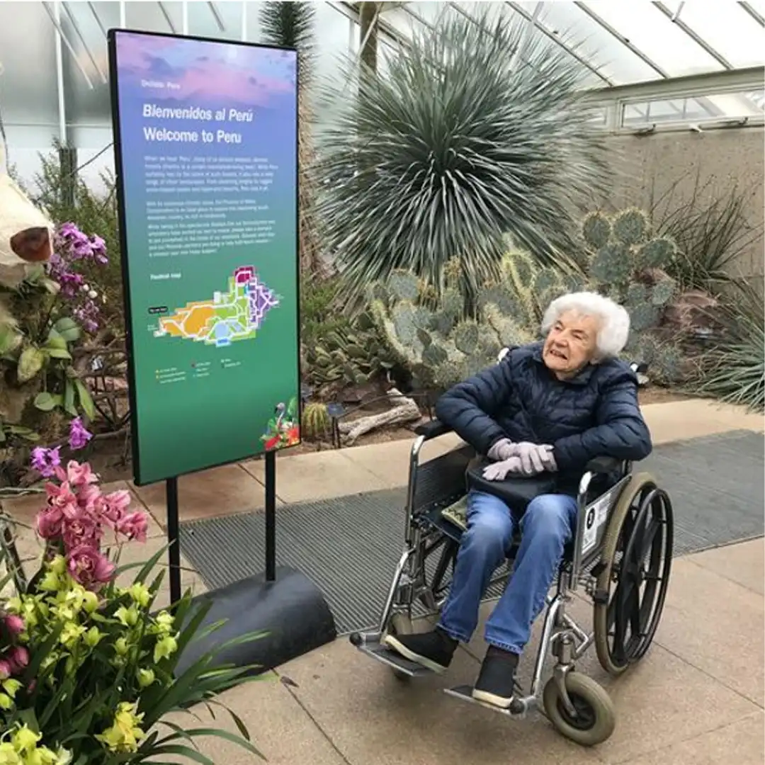 Home Instead Watford Live-In Care client Mrs K at the Kew Botanical Gardens
